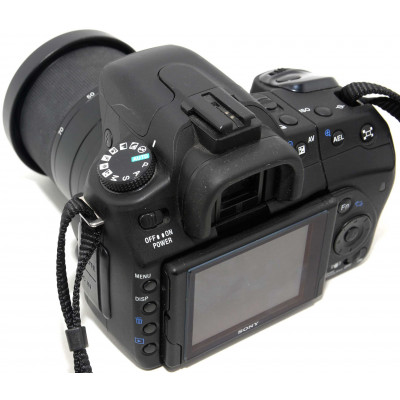 CÁMARA REFLEX SONY ALPHA A300 + SONY 18-50