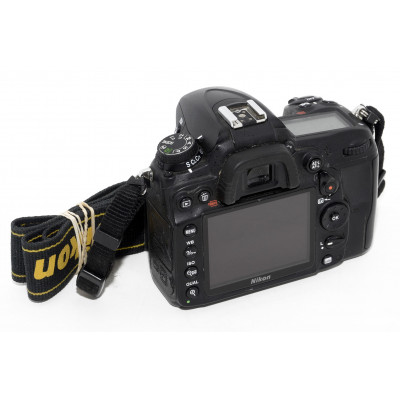 CÁMARA REFLEX NIKON D7000