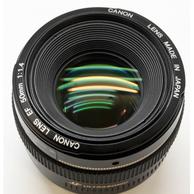 Objetivo Canon 10-18MM 4.5-5.6 IS STM