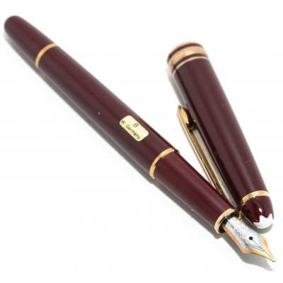 PLUMA ESTILOGRAFICA MONTBLANC MEISTERSTUCK 144 BURDEOS