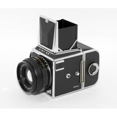 CÁMARA MEDIO FORMATO KIEV 88 + VOLNA-3 80MM 2.8 +PRISMA