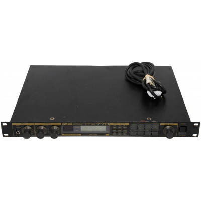 PROCESADOR EFECTOS YAMAHA FX770