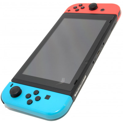 CONSOLA NINTENDO SWITCH AZUL Y ROJA CON ACCESORIOS