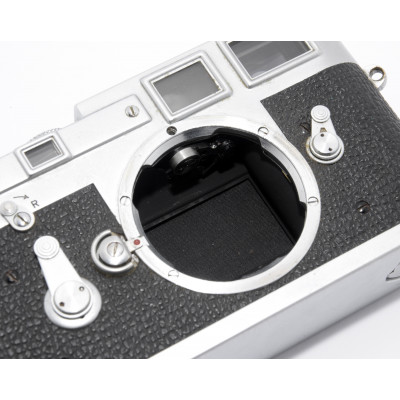 CAMARA LEICA M3 SS + SUMMARON 35MM 2.8 + FOTÓMETRO LEICA