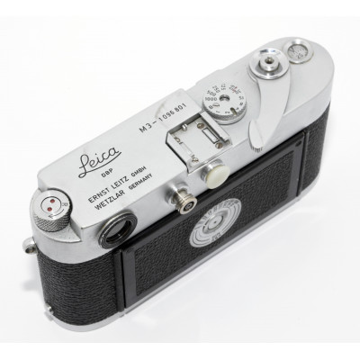 CAMARA LEICA M3 SS + SUMMARON 35MM 2.8 + FOTÓMETRO LEICA