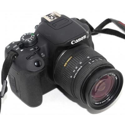 CÁMARA REFLEX CANON EOS 700D + SIGMA 18-50