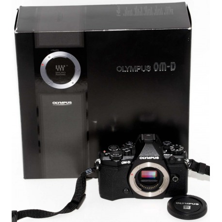 CAMARA DIGITAL OLYMPUS OM-D E-M5 MARK II + 12-40MM 2.8