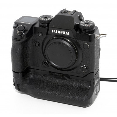 CAMARA DIGITAL FUJIFILM X-H1 24.3 MP + GRIP