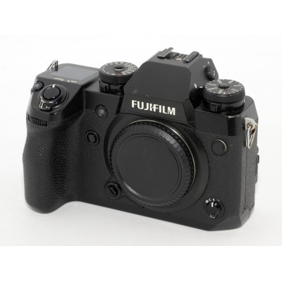 CAMARA DIGITAL FUJIFILM X-H1 24.3 MP + GRIP