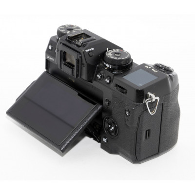 CAMARA DIGITAL FUJIFILM X-H1 24.3 MP + GRIP