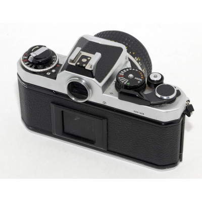 CAMARA RÉFLEX NIKON FE-2 + NIKKOR 50MM 1.8