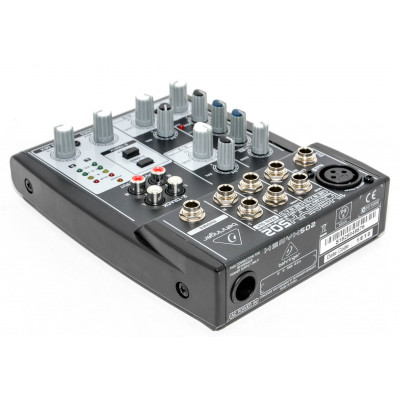 MESA MEZCLAS BEHRINGER XENYX 502