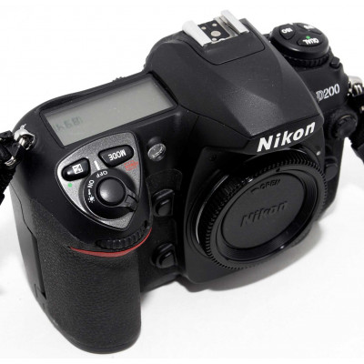 CUERPO CAMARA REFLEX NIKON D200