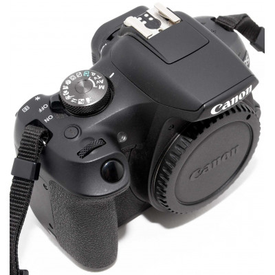 CAMARA DIGITAL REFLEX CANON REBEL T7 EOS 2000D