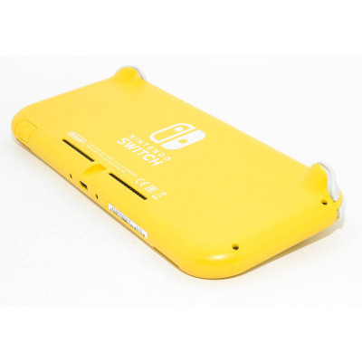 CONSOLA NINTENDO SWITCH LITE AMARILLA