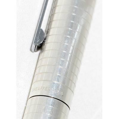 PLUMA ESTILOGRÁFICA SHEAFFER STERLING PLATA