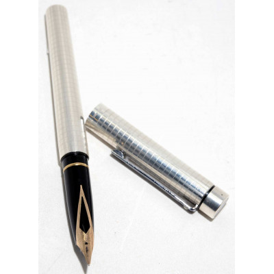 PLUMA ESTILOGRÁFICA SHEAFFER STERLING PLATA
