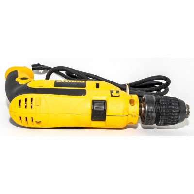TALADRO DEWALT DWD024S
