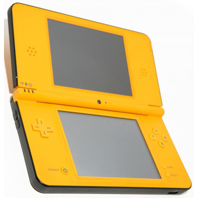 CONSOLA NINTENDO DSi XL AMARILLA
