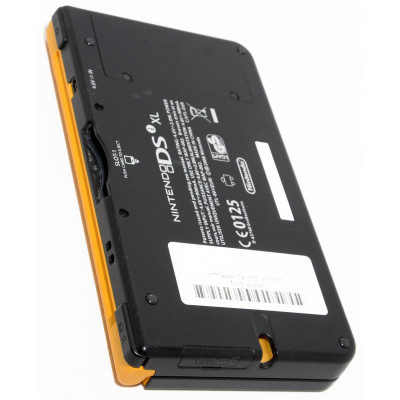 CONSOLA NINTENDO DSi XL AMARILLA