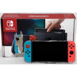 CONSOLA NINTENDO SWITCH AZUL Y ROJA CON ACCESORIOS