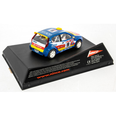 NINCO FIAT PUNTO SUPER 1600. VODAFONE 50336