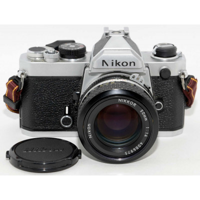 CAMARA ANALOGICA NIKON FM + NIKKOR 50MM 1.4