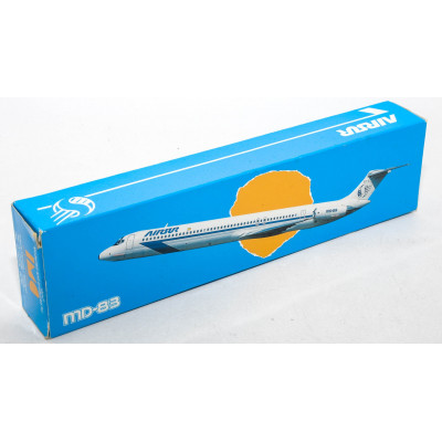 AVION ESCALA AIRSUR MD 83 ESCALA