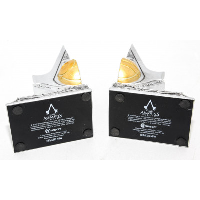 SUJETALIBROS ASSASSINS CREED