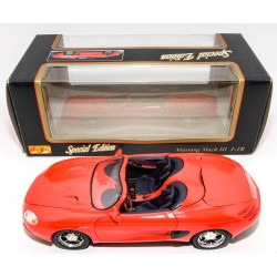 COCHE A ESCALA MAISTO MUSTANG MACH III 1:18