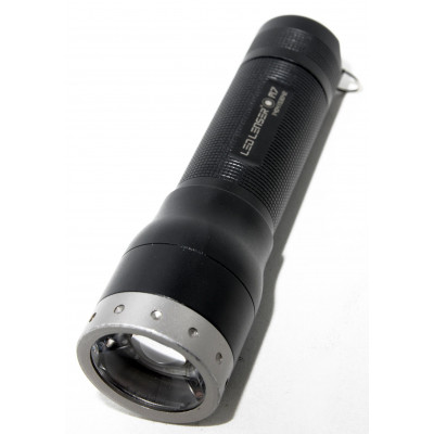 LINTERNA LED LENSER M7