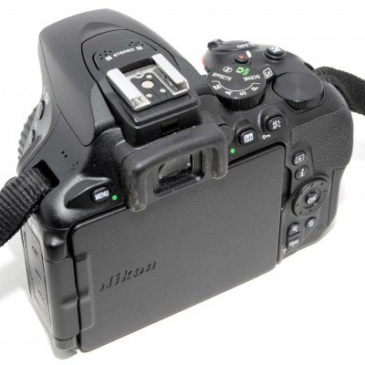 CUERPO CÁMARA RÉFLEX DIGITAL NIKON D5600