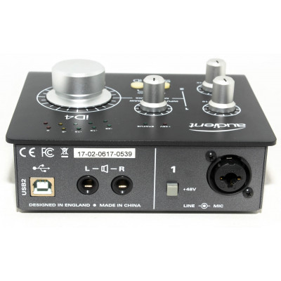 INTERFAZ AUDIENT ID4