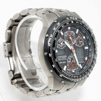 RELOJ CITIZEN ECO DRIVE U600 TITANIUM