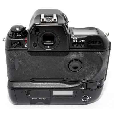 CUERPO CÁMARA REFLEX NIKON F5