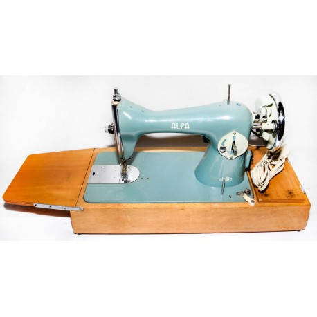 Maquina de coser alfa ano 1950 Antigüedades de segunda mano baratas