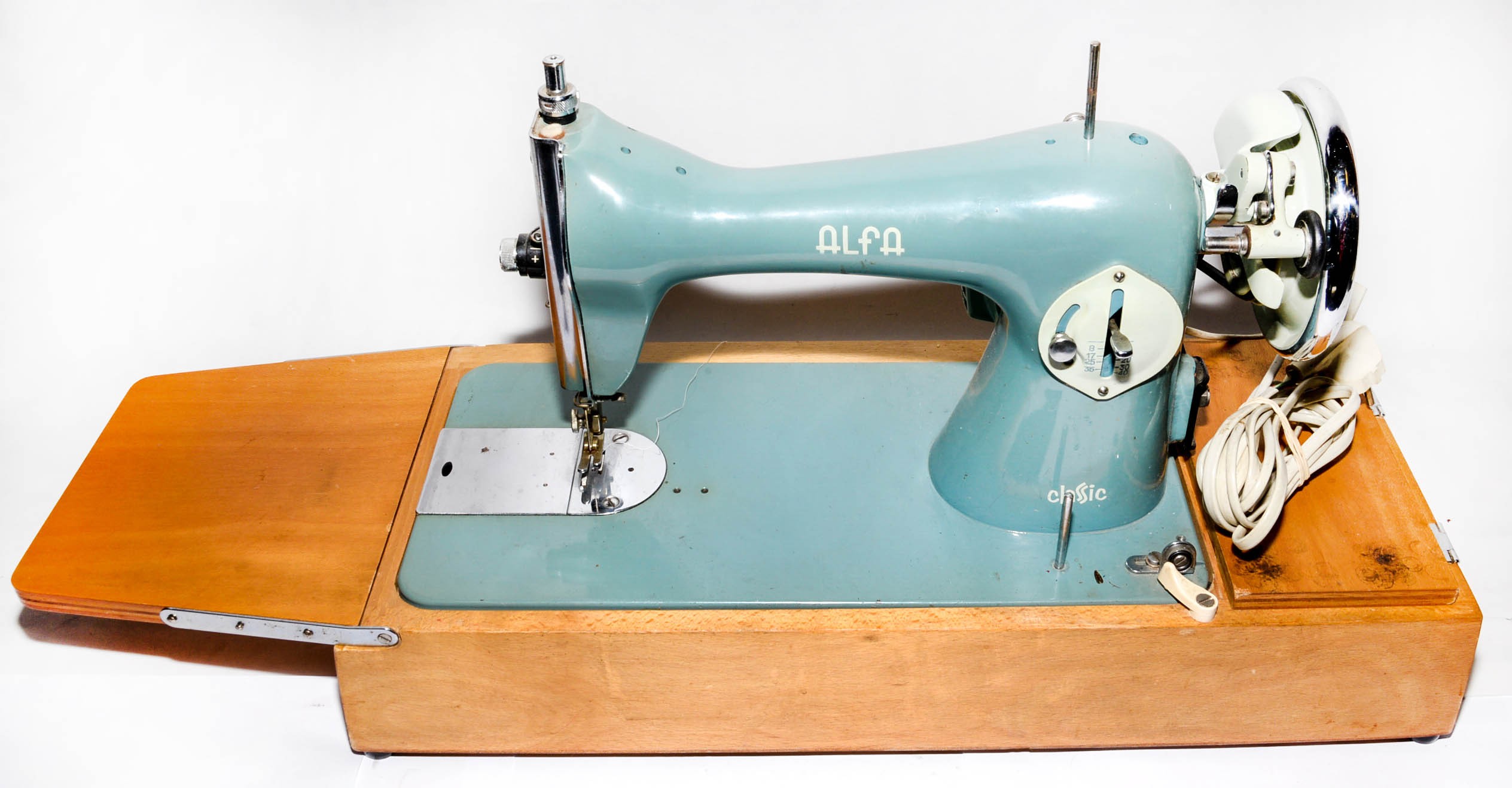 maquina de coser alfa de los años 60-70 - Compra venta en