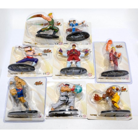 LOTE FIGURAS Y DOSIER STREET FIGHTER