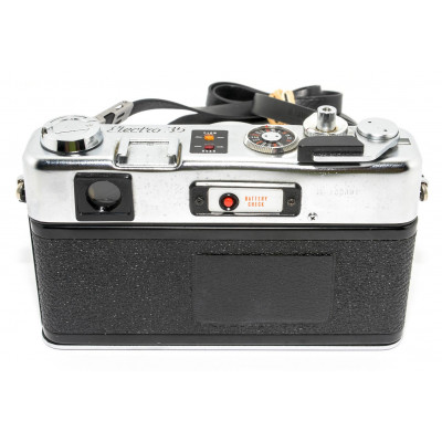 CAMARA REFLEX YASHICA ELECTRO 35 + 45MM F: 1.7