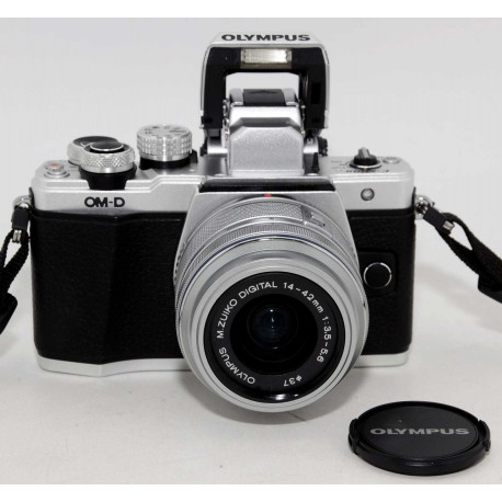 CAMARA REFLEX DIGITAL OLYMPUS OM-D EM-M10 II