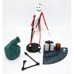 FIGURA JACK SKELETON SANTA CLAUS EN LA CALLE