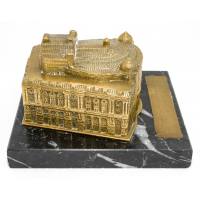 ESCULTURA TEATRO ARRIAGA DE BILBAO