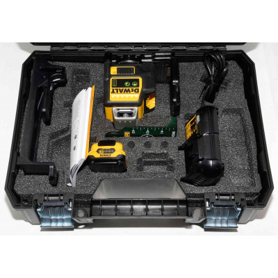 NIVEL LASER DEWALT DCE0811G