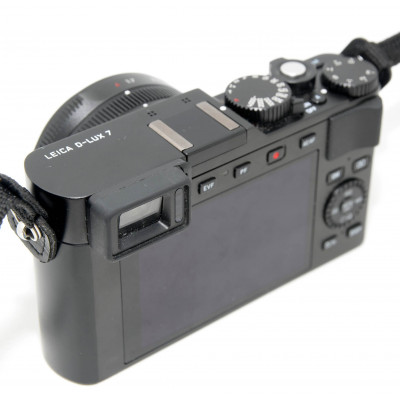 CAMARA DIGITAL COMPACTA LEICA D-LUX 7 NEGRA