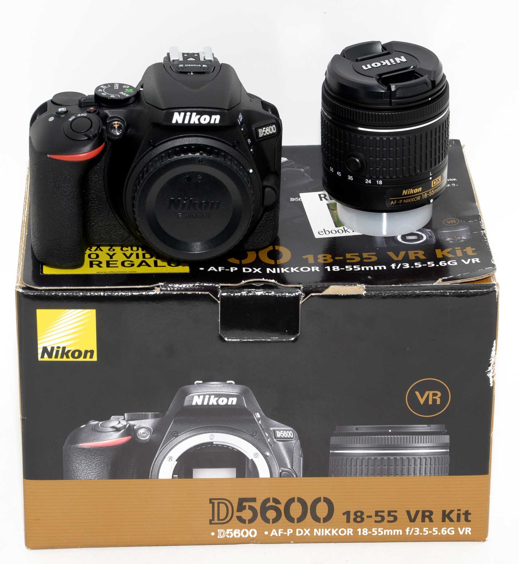 Cámara Nikon D5600 + lente 18-55mm