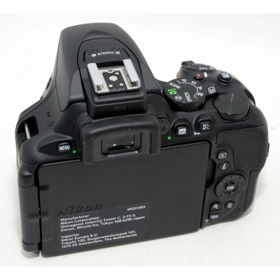 KIT CÁMARA RÉFLEX DIGITAL NIKON D5600 + NIKON 18-55MM VR