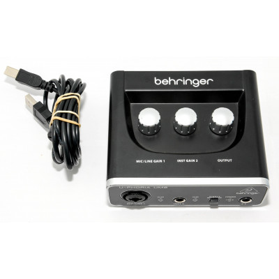 INTERFAZ AUDIO BEHRINGER U-PHORIA UM2