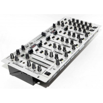 MESA MEZCLAS DJ BEHRINGER VMX1000