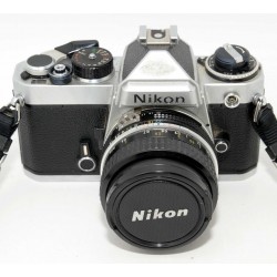 CAMARA RÉFLEX NIKON FE + NIKKOR 50MM 1.8