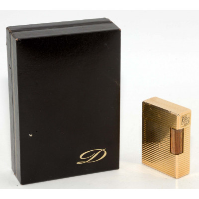 MECHERO DORADO EN CAJA DUPONT